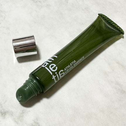 athletia リップオイルエッセンスのクチコミ「冬の強い味方!とろーりうるおいたっぷりリップ美容液✨✨✨
ケアはしっかりしているはずなのに.....」(1枚目)