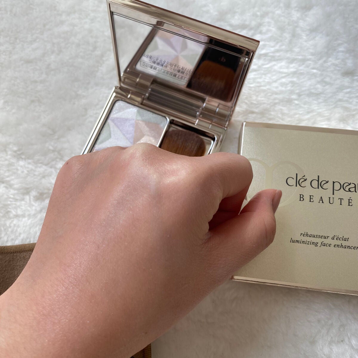 クレ・ド・ポー ボーテ レオスールデクラ/クレ・ド・ポー ボーテ/パウダーハイライトを使ったクチコミ(3枚目)