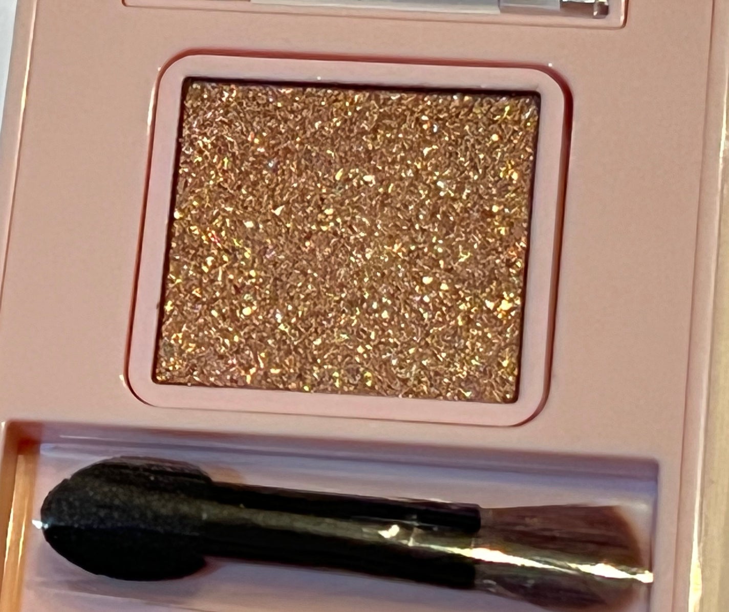 フーミー シングルラメシャドウ/WHOMEE/単色アイシャドウを使ったクチコミ(3枚目)