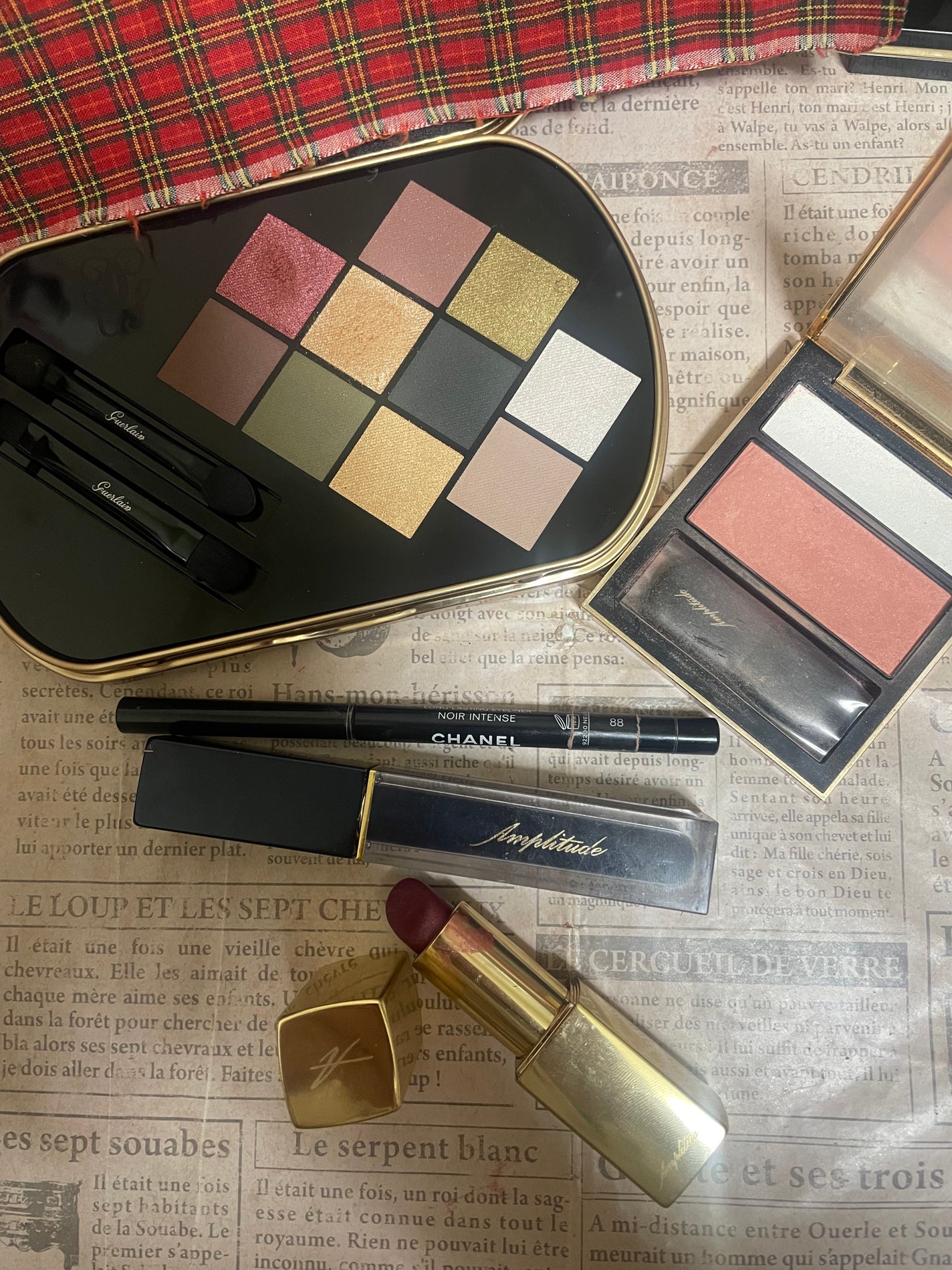 試してみた】パレットゴールデンランド GUERLAINのリアルな 試してみた】パレットゴールデンランド GUERLAINのリアルな