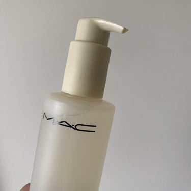 ハイパー リアル フレッシュ キャンバス クレンジング オイル 200ml/M・A・C/オイルクレンジングを使ったクチコミ（2枚目）