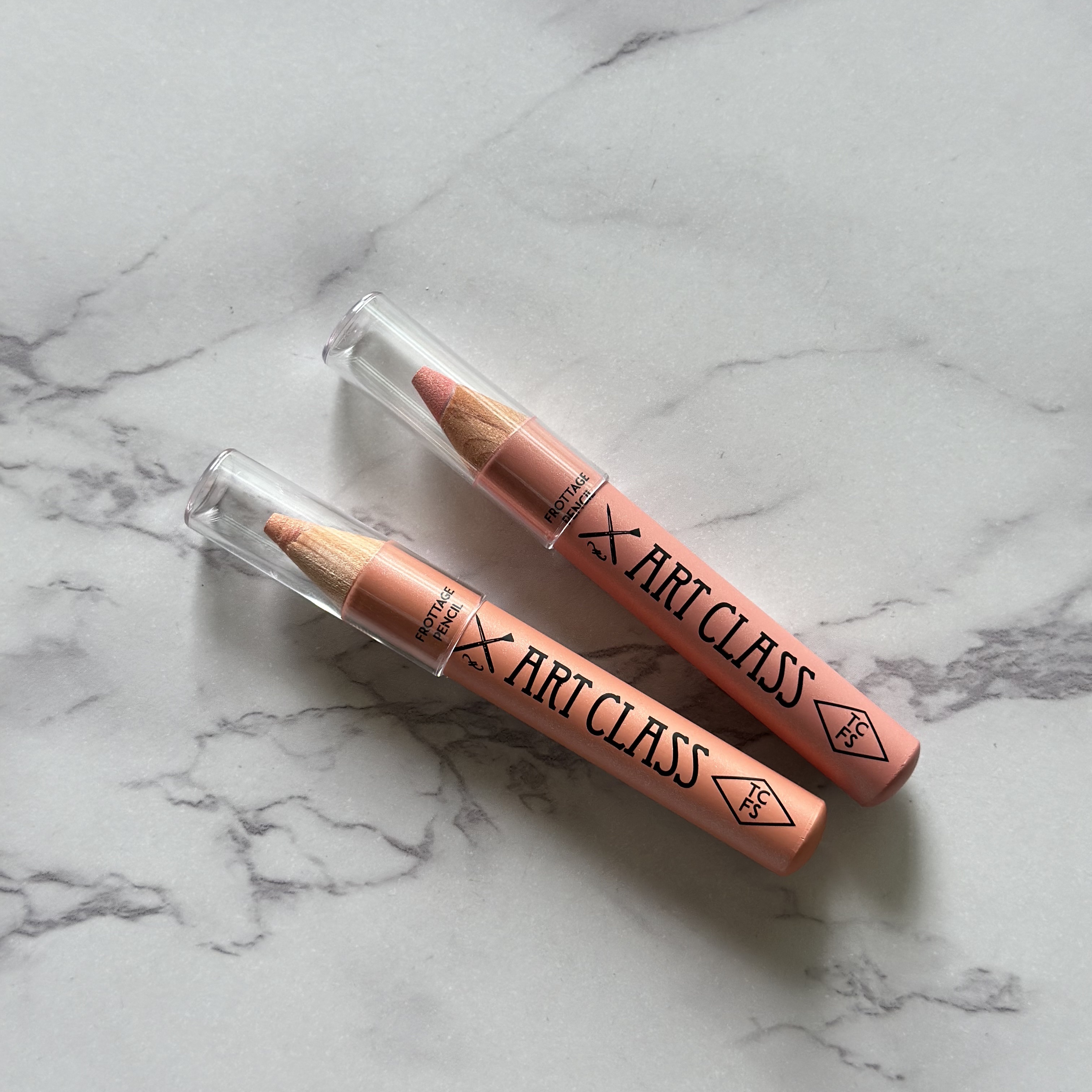 アートクラス フロッタージュペンシル/too cool for school/スティックアイシャドウを使ったクチコミ（1枚目）