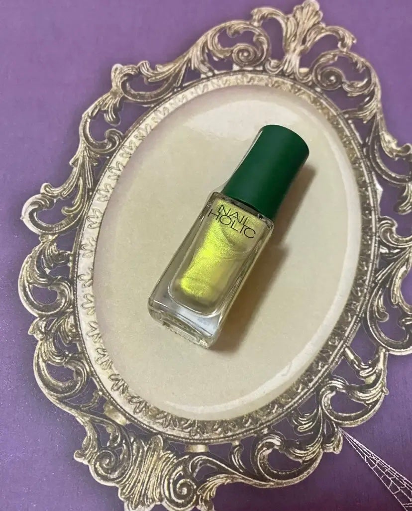 ネイルホリック リミテッドカラー What a glittering holiday!/ネイルホリック/マニキュアを使ったクチコミ(1枚目)