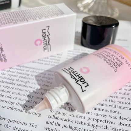 ライトフル C+ティンティッド プライマーSPF45(PA++++)/M・A・C/化粧下地を使ったクチコミ(3枚目)