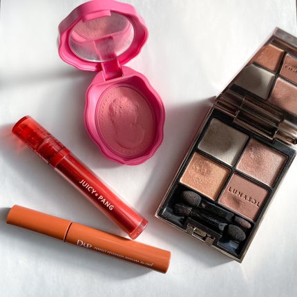 プレスト チークカラー N/レ・メルヴェイユーズ ラデュレ/パウダーチークを使ったクチコミ(1枚目)