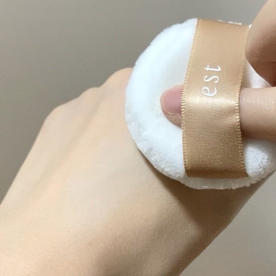 ラスティング クラリティ ルースパウダー/est/ルースパウダーを使ったクチコミ（2枚目）