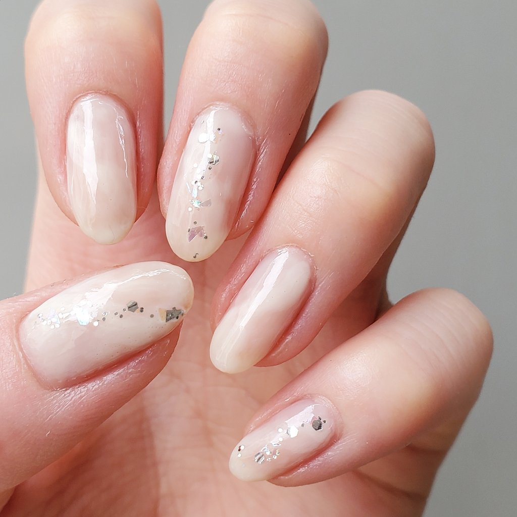 ミニネイル/パラドゥ/マニキュアを使ったクチコミ（2枚目）