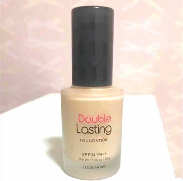 ETUDE HOUSE『Double Lasting foundation』
3つのベースカラーがあって、
全12種類の色があるので自分に合った
色を見つけることが出来ると思います。
私はベースカラーが