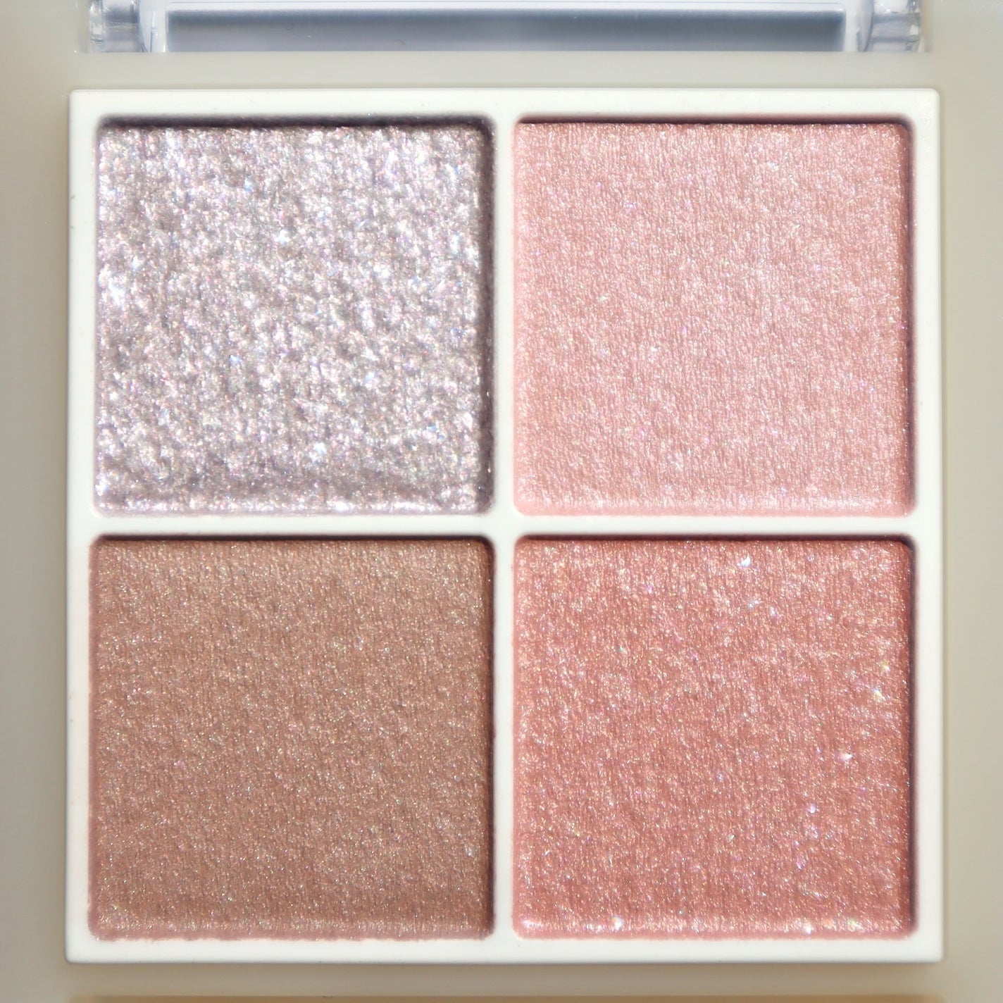 ペールトーンアイシャドウ/CEZANNE/アイシャドウを使ったクチコミ(2枚目)