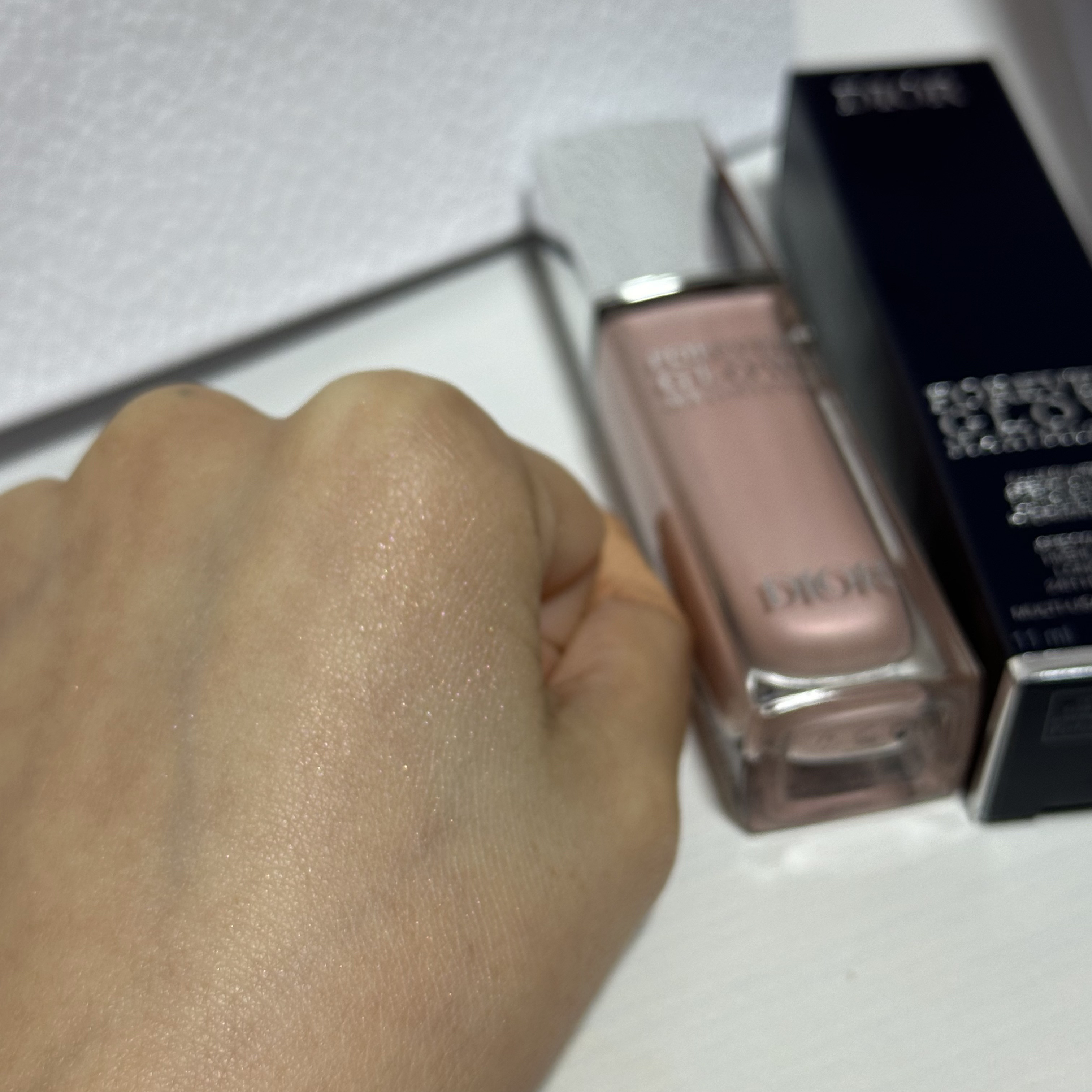 ディオールスキン フォーエヴァー グロウ マキシマイザー/Dior/ハイライトを使ったクチコミ（2枚目）