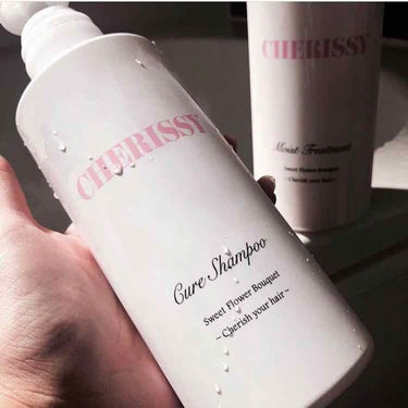 CHERISSY CHERISSY キュアシャンプーのクチコミ「スキンケアよりも合う合わないが﻿
顕著に現れるのがヘアケア﻿
﻿
﻿
------------.....」（1枚目）