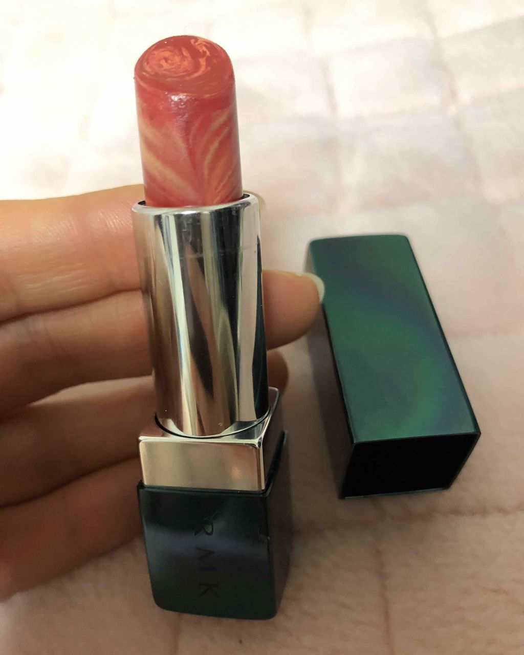 ミッドナイトフラワー リップスティック/RMK/口紅を使ったクチコミ（1枚目）