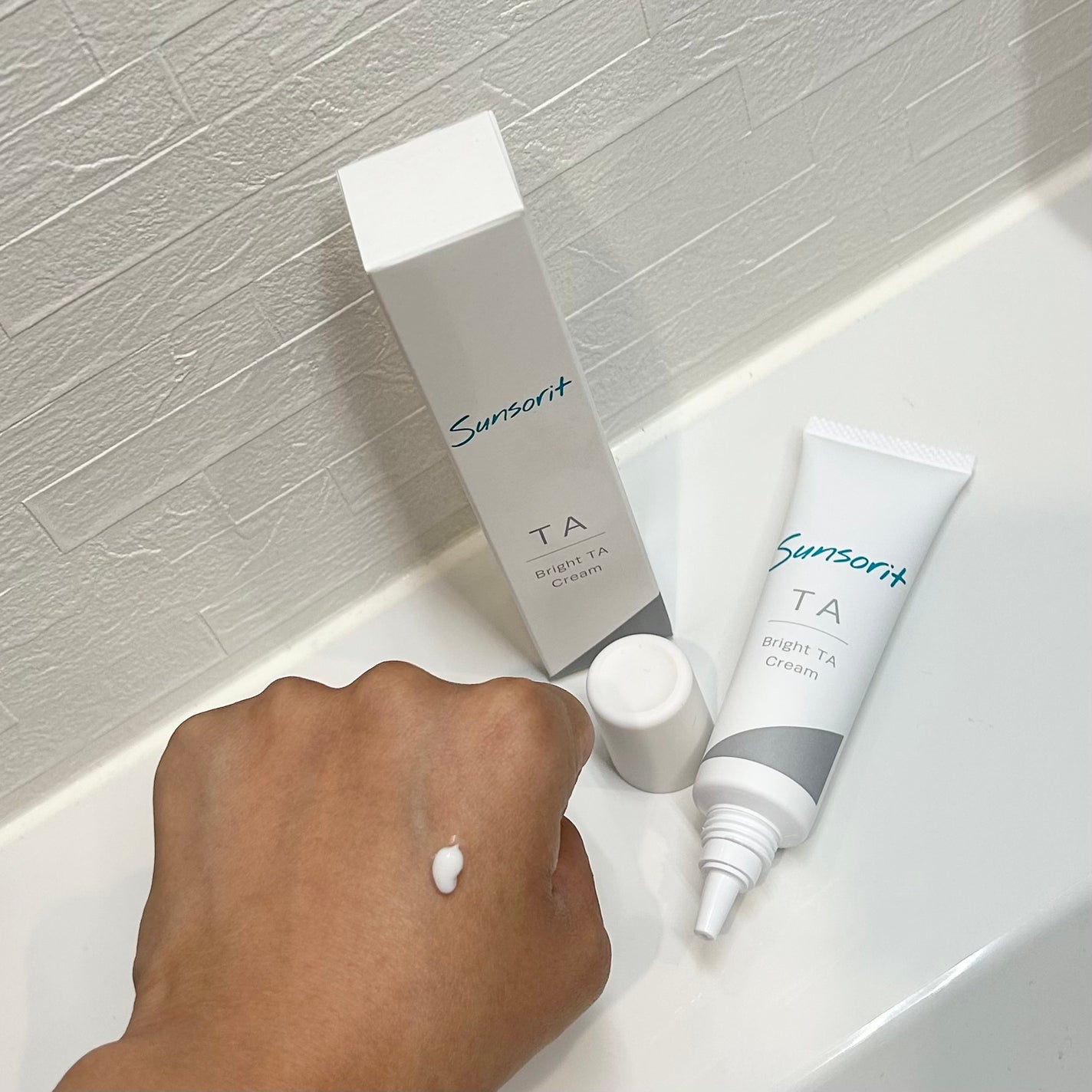 ブライトTAクリーム【医薬部外品】/サンソリット/フェイスクリームを使ったクチコミ(2枚目)