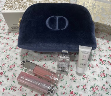 Dior 【旧】ミス ディオール コフレのクチコミ「𝟮𝟬𝟮𝟯.𝟭𝟮購入品
ディオール 
⁡
アディクトリップグロウ 
𝟬𝟬𝟭ピンク（リップバーム）.....」（2枚目）