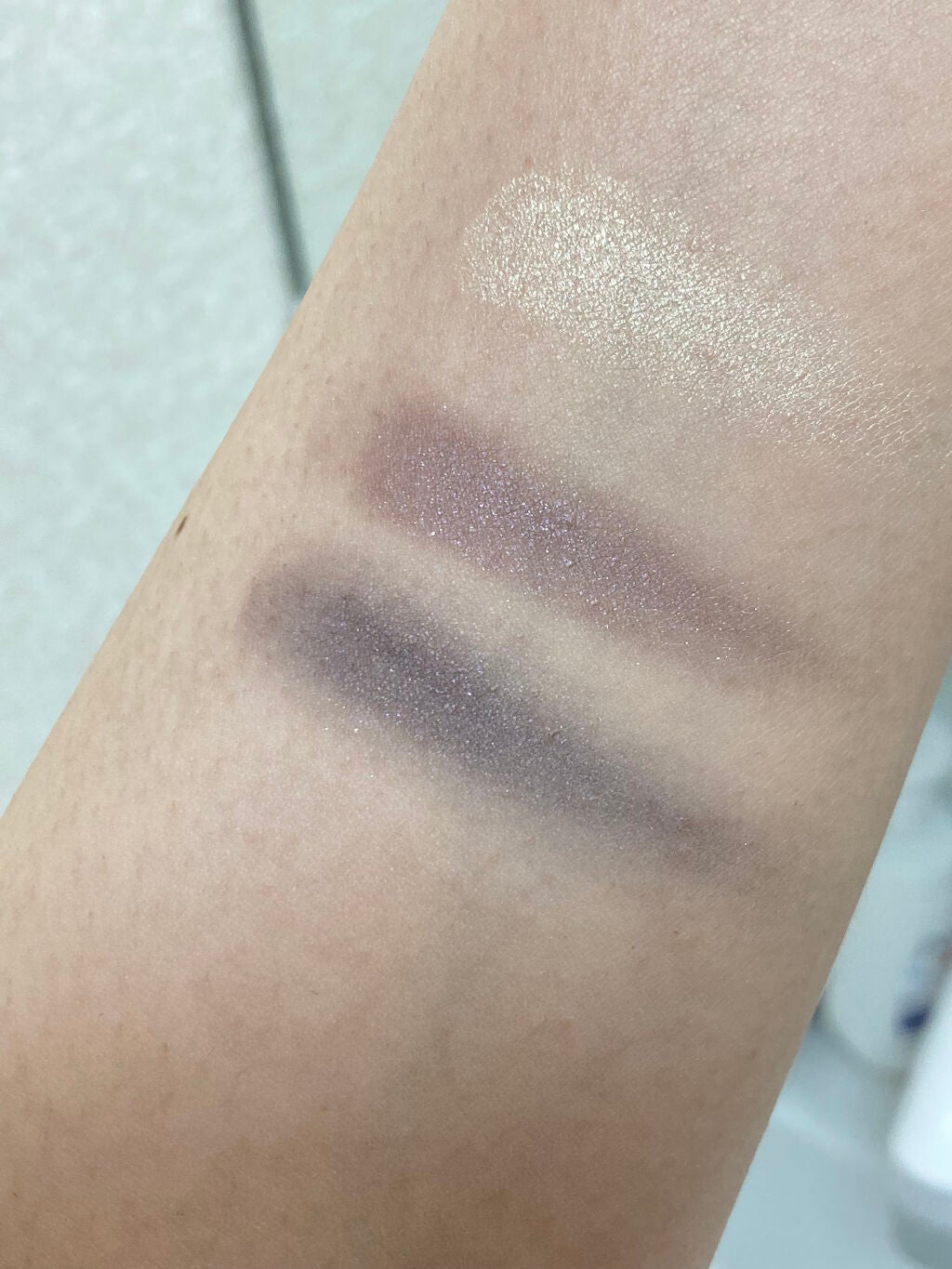 トーンアップアイシャドウ/CEZANNE/アイシャドウパレットを使ったクチコミ(4枚目)