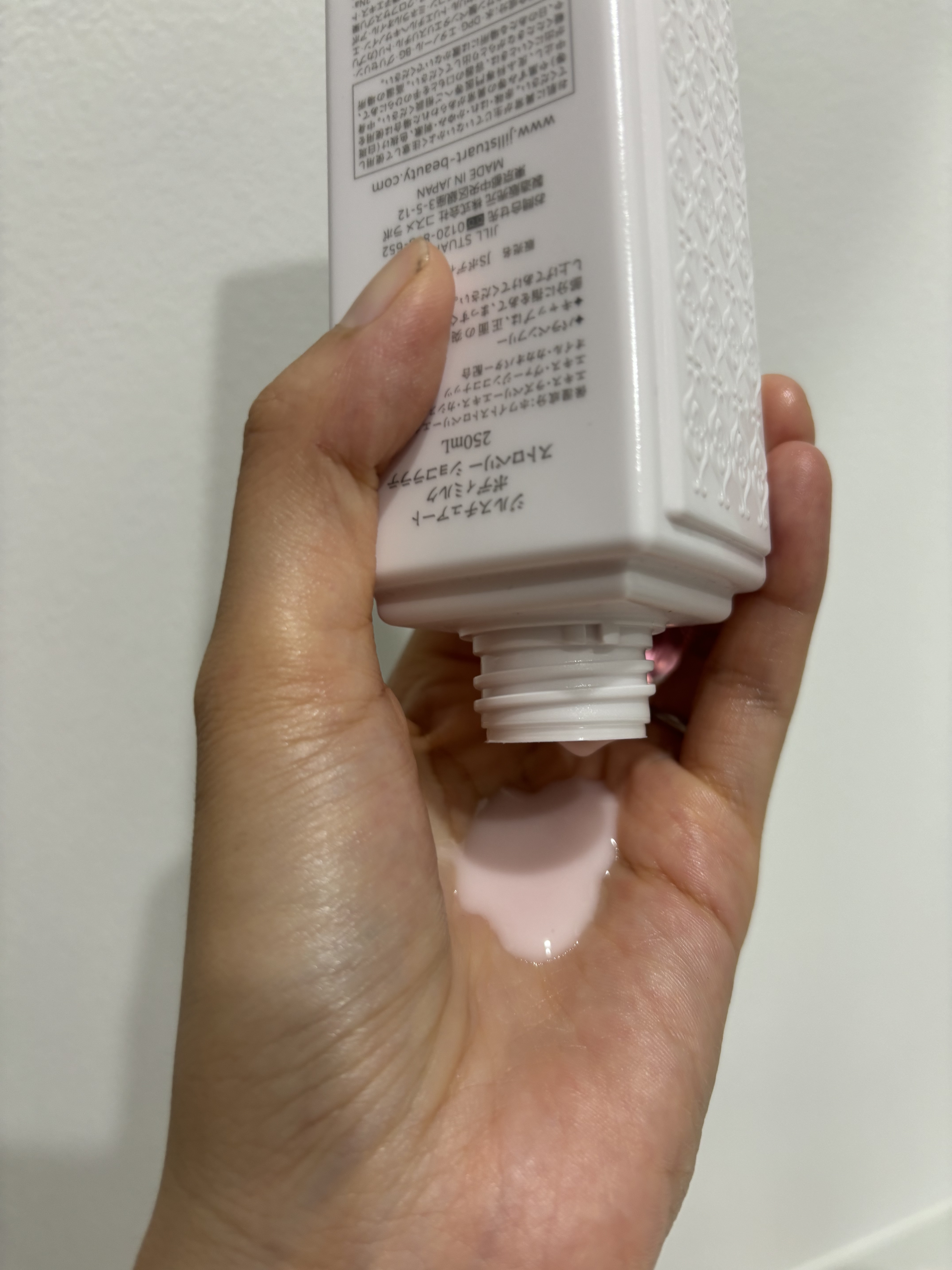 ジルスチュアート ボディミルク ストロベリー ショコララテ/JILL STUART/ボディミルクを使ったクチコミ（2枚目）