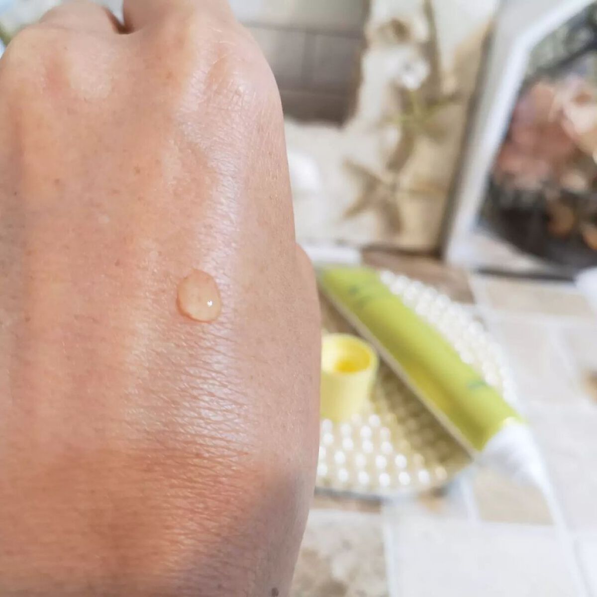 モイスチュアマイルドホワイトリペアエッセンス C100/モイスチュアマイルド ホワイト/美容液を使ったクチコミ(5枚目)