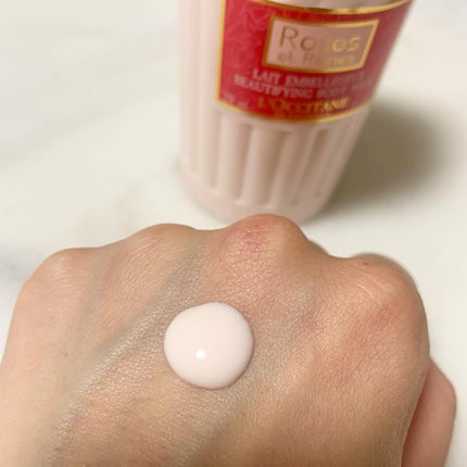 L'OCCITANE ローズ ベルベットボディミルクのクチコミ「\L'OCCITANE ローズボディミルク/ 
 
大人気ロクシタンのボディミルク。  
  .....」(2枚目)