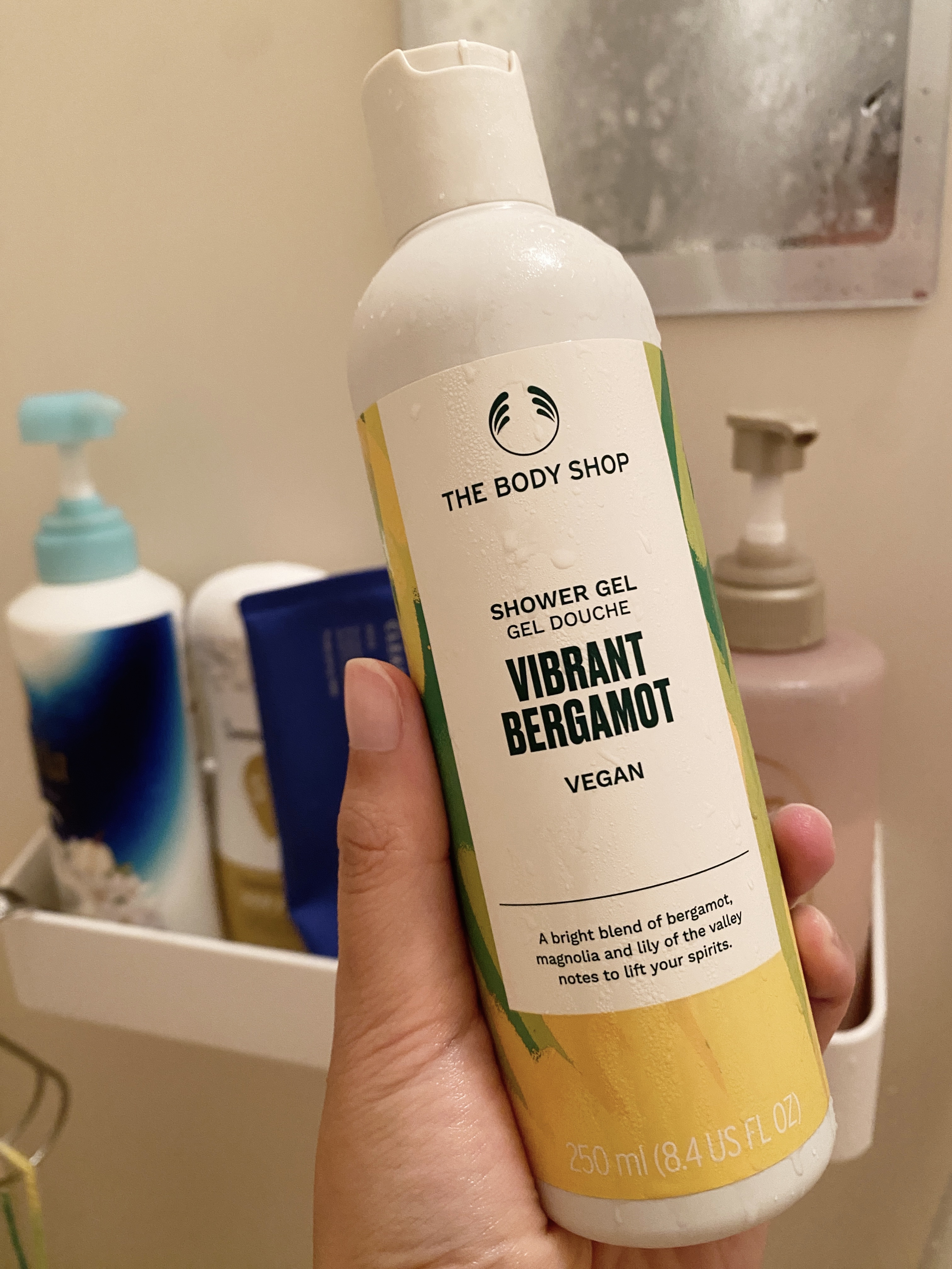 ヴァイブラント ベルガモット シャワージェル/THE BODY SHOP/ボディソープを使ったクチコミ（1枚目）
