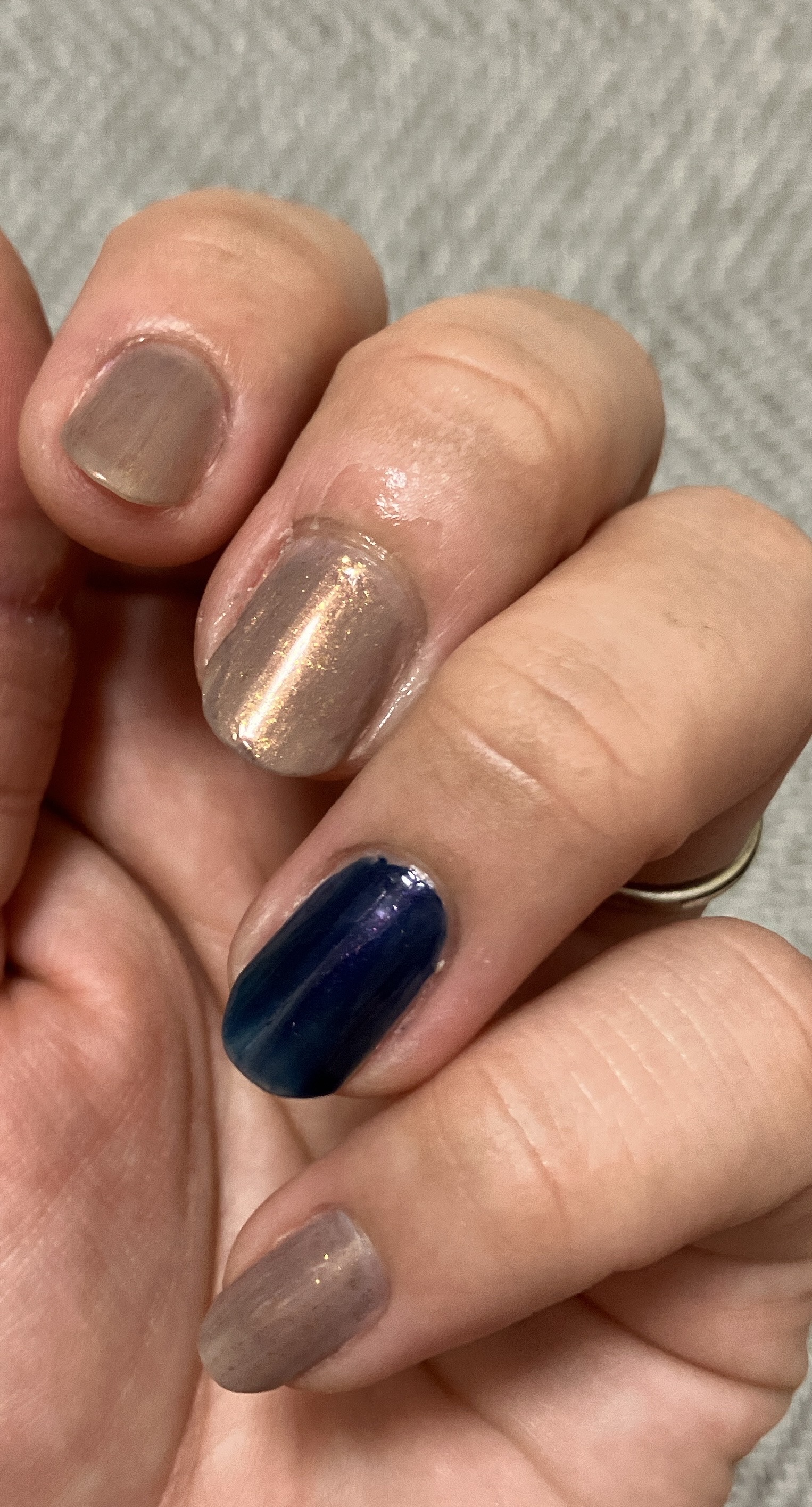 バック トゥー ライフ/nails inc./ネイルベースコートを使ったクチコミ（1枚目）