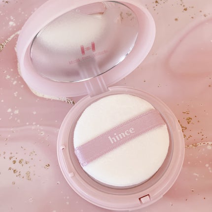 セカンドスキンエアリーパウダー/hince/プレストパウダーを使ったクチコミ(2枚目)