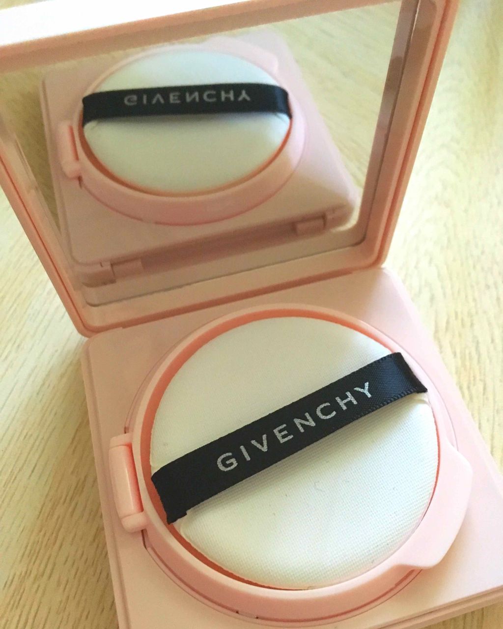 ランタンポレル ブロッサム クリーム コンパクト/GIVENCHY/化粧下地を使ったクチコミ(3枚目)