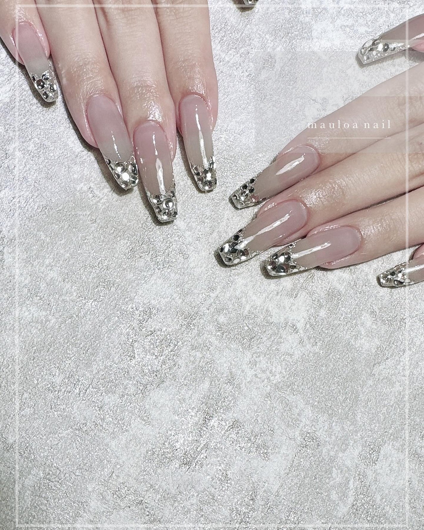 mauloa_nail on LIPS 「・ビジューフレンチ💎いつもありがとうございます😋🧡・ネイルやり..」(1枚目)