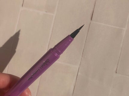 「密着アイライナー」ショート筆リキッド/デジャヴュ/リキッドアイライナーを使ったクチコミ(3枚目)