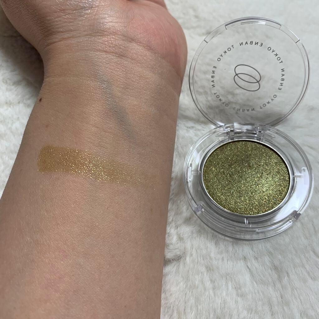 マルチグリッターカラー/ENBAN TOKYO/単色アイシャドウを使ったクチコミ(2枚目)