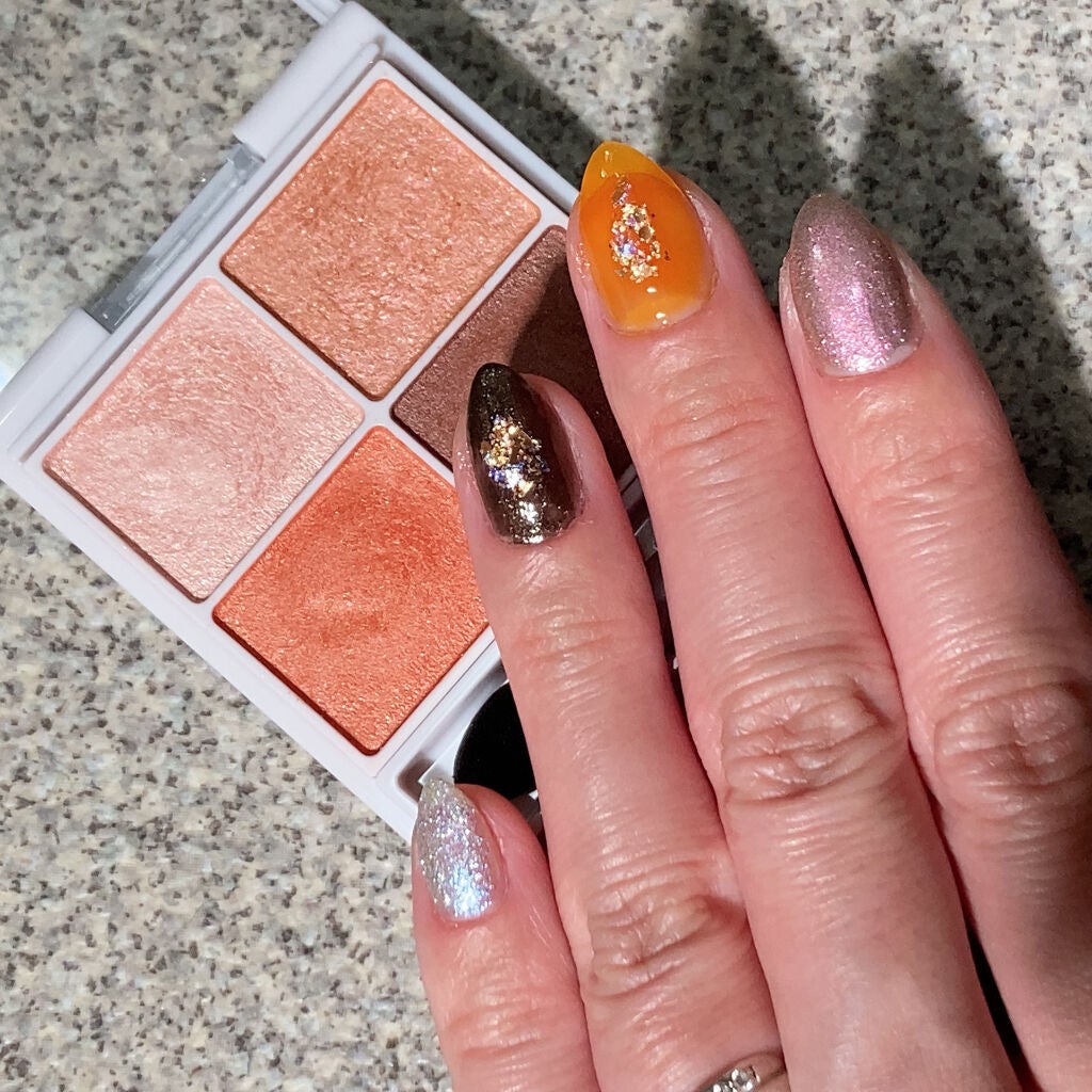 カラフルネイルズ/キャンメイク/マニキュアを使ったクチコミ(3枚目)