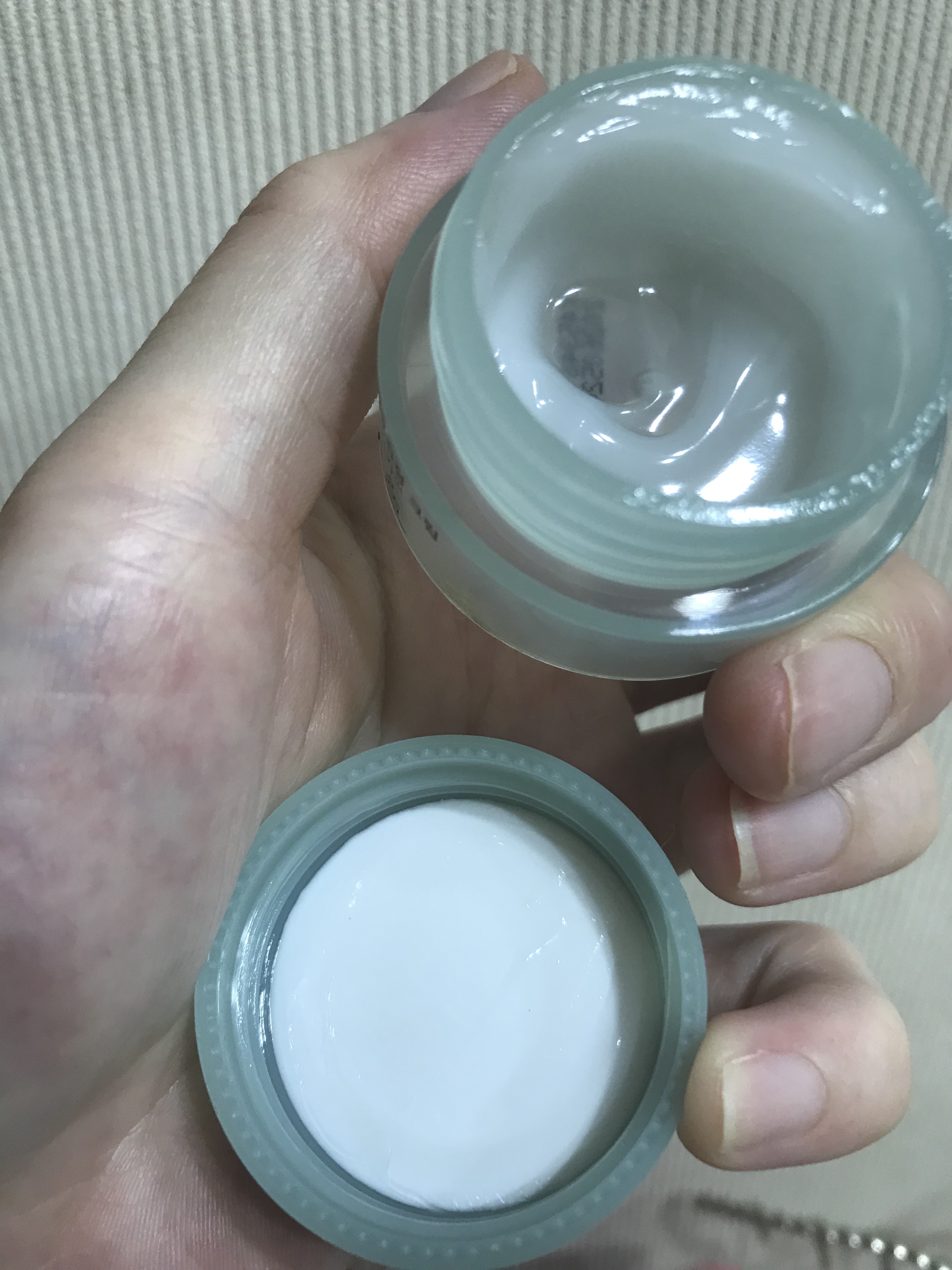 ピュアアルテミシア カーミングウォータークリーム/HANYUL(ハンユル)/フェイスクリームを使ったクチコミ（2枚目）