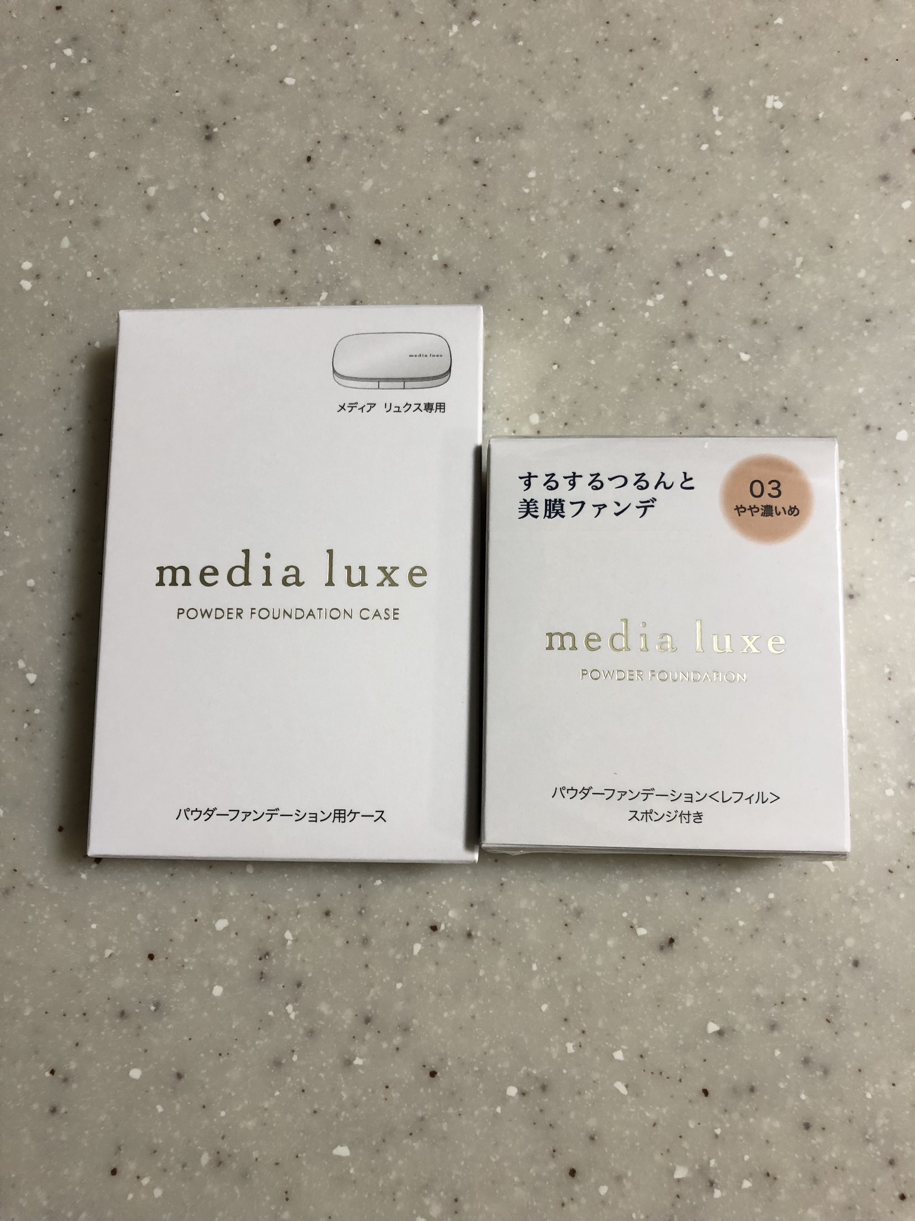 パウダーファンデーション 03 限定セット <スポンジ付き>+専用ケース/media luxe/パウダーファンデーションを使ったクチコミ（3枚目）