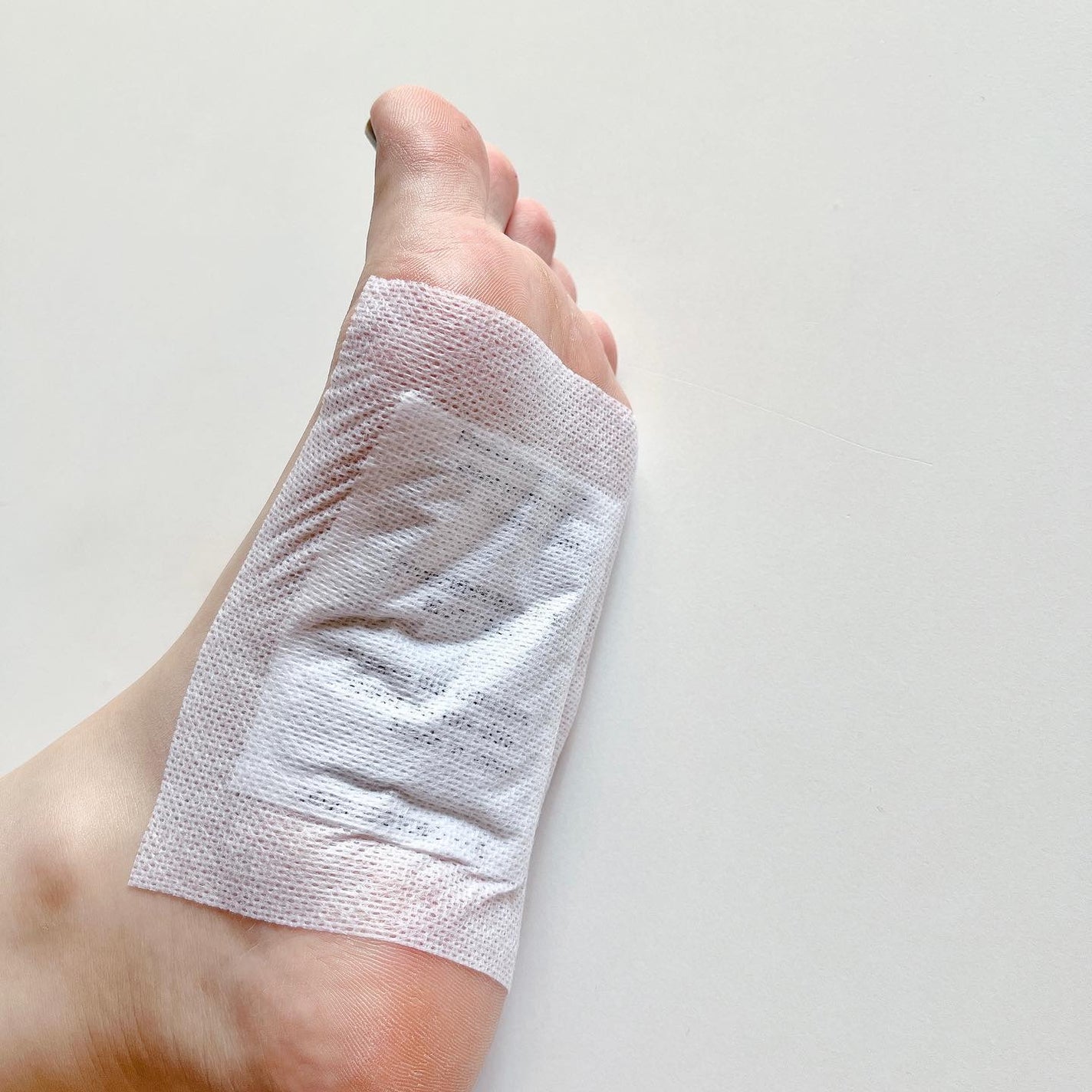 あしやすめ 足裏樹液シート/鎌倉ライフ/レッグ・フットケアを使ったクチコミ(4枚目)