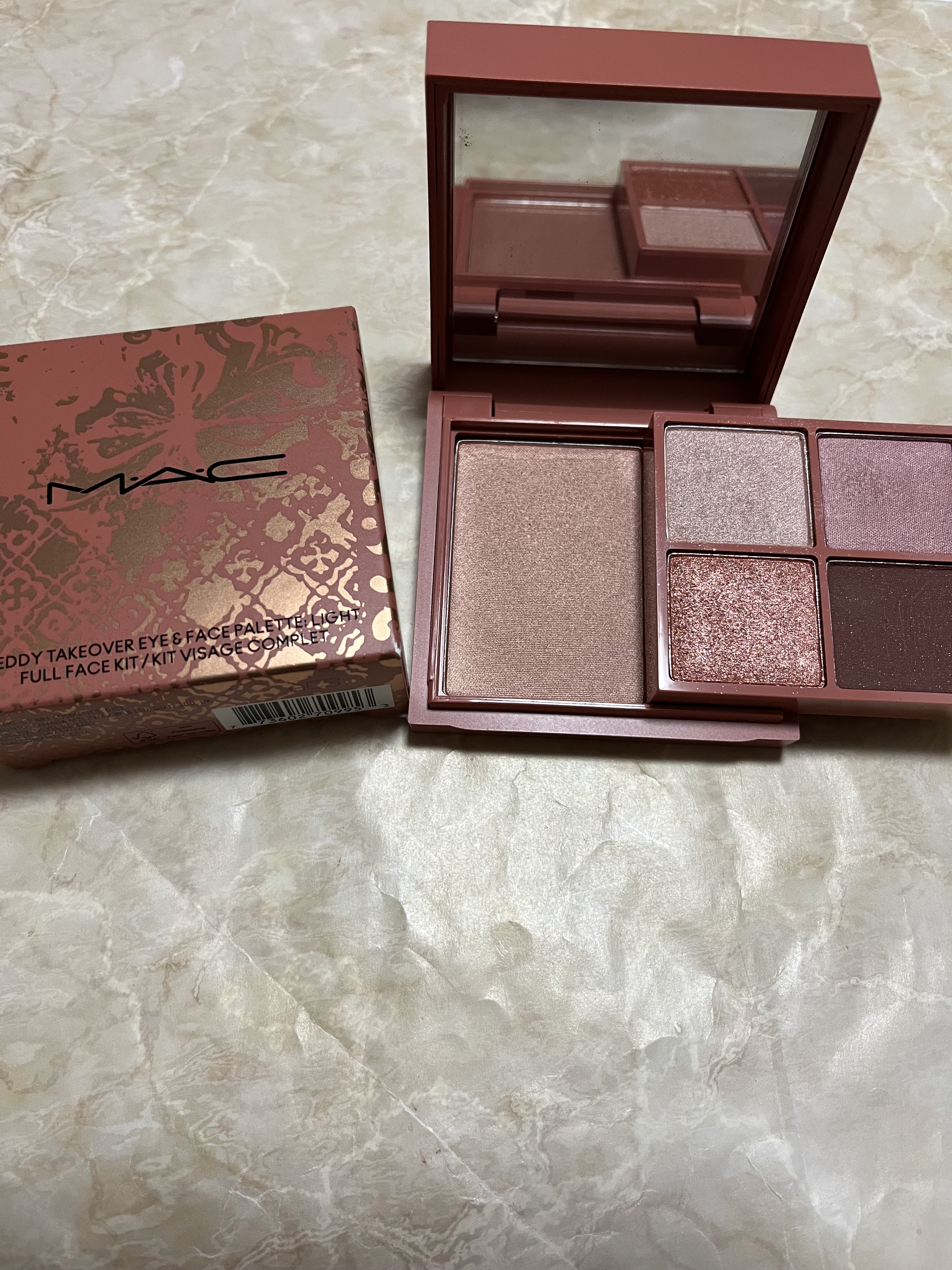 テディ テイクオーバー アイ & フェイスパレット ライト/M・A・C/アイシャドウパレットを使ったクチコミ（1枚目）