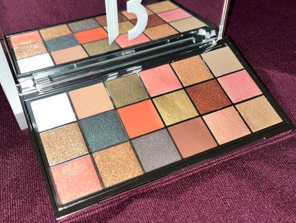 c*y様 BYREDO フローラカラハリ アイシャドウパレット 限定 試してみた】アイシャドウパレット フローラ カラハリ BYREDOの