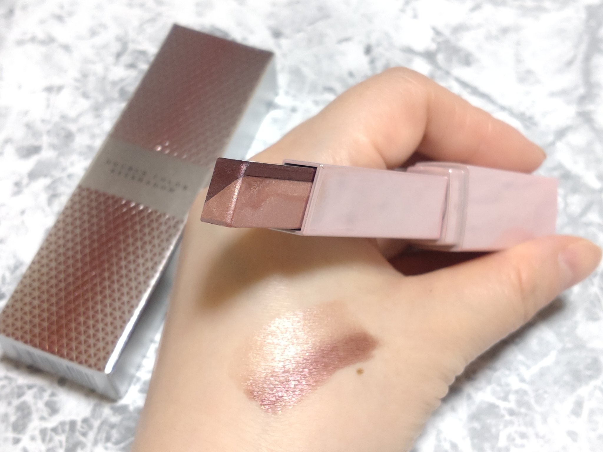 FEG ダブルカラーアイシャドウのクチコミ「FEG
【ダブルカラーアイシャドウ 】
♥スティックアイシャドウ♥
Qoo10のサンプルマーケ.....」（1枚目）