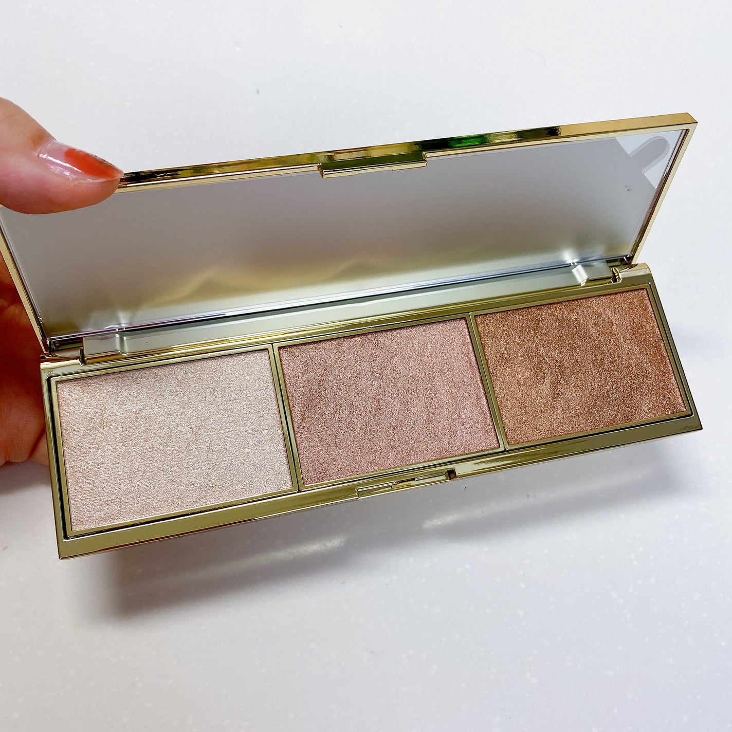 シマー アンド グロウ フェイス パレット/ローラ メルシエ/パウダーハイライトを使ったクチコミ(1枚目)