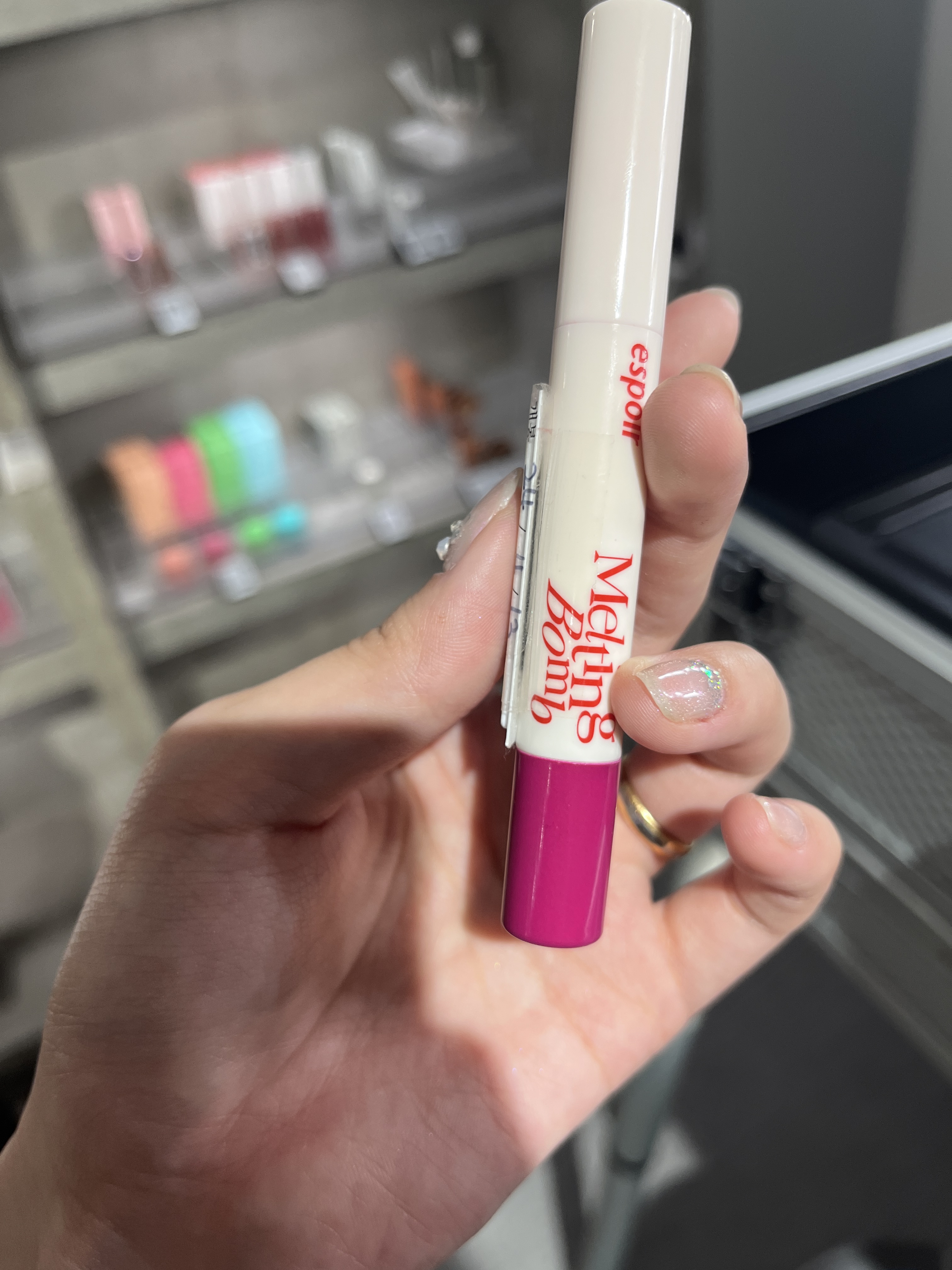 メガメルティングバーム 3号 フィーリングティプシー/espoir/リップライナーを使ったクチコミ（1枚目）