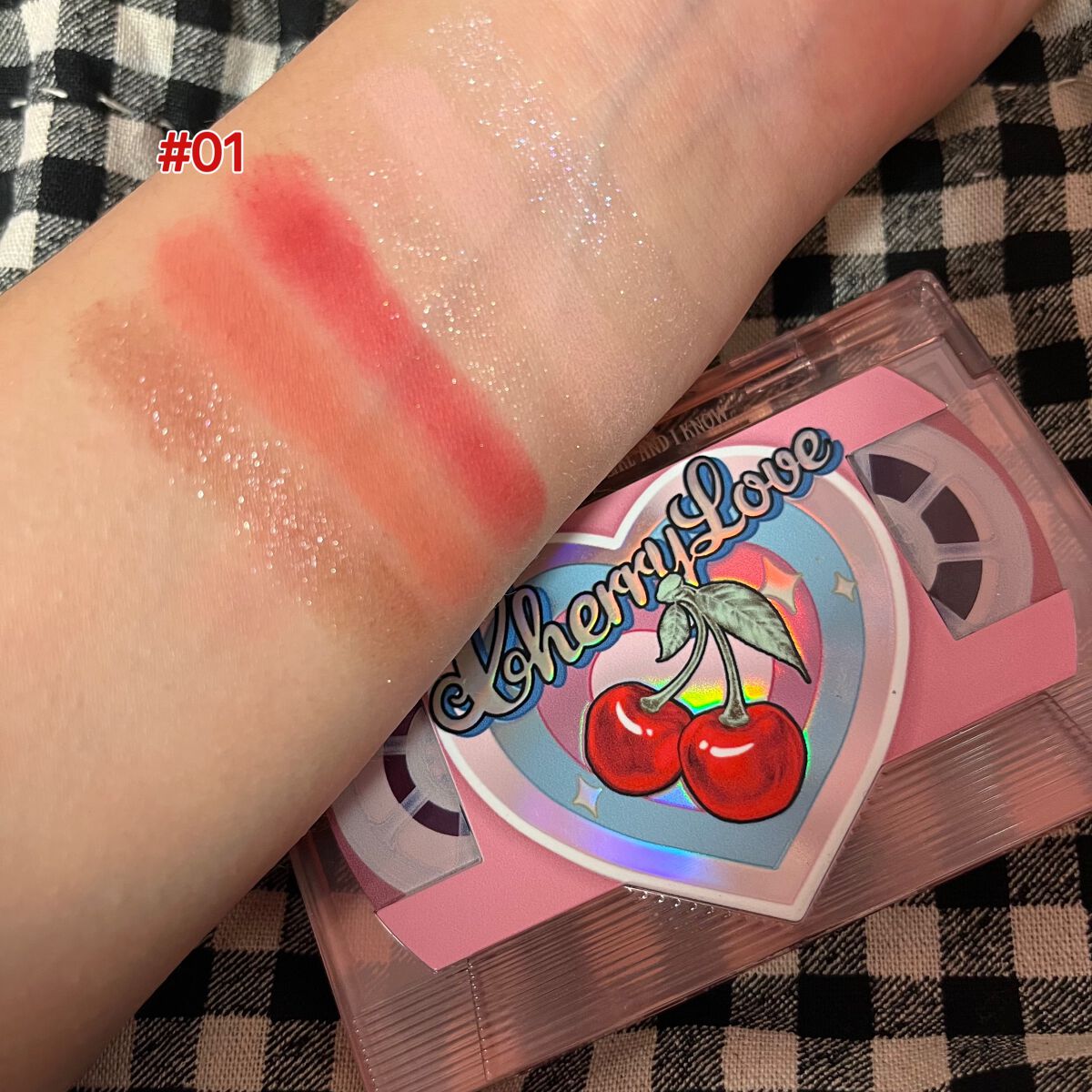 レトロマグネティック アイシャドウパレット/FlowerKnows/アイシャドウパレットを使ったクチコミ(3枚目)