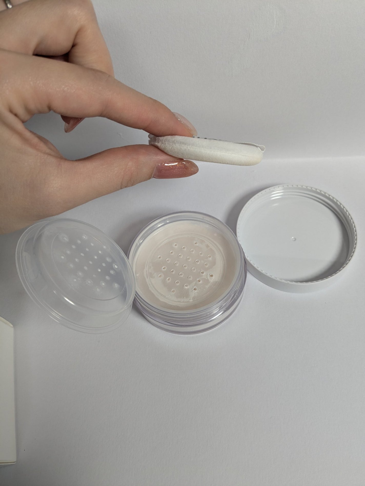 セラムフィット ルースフェイスパウダー/ByUR/ルースパウダーを使ったクチコミ(2枚目)