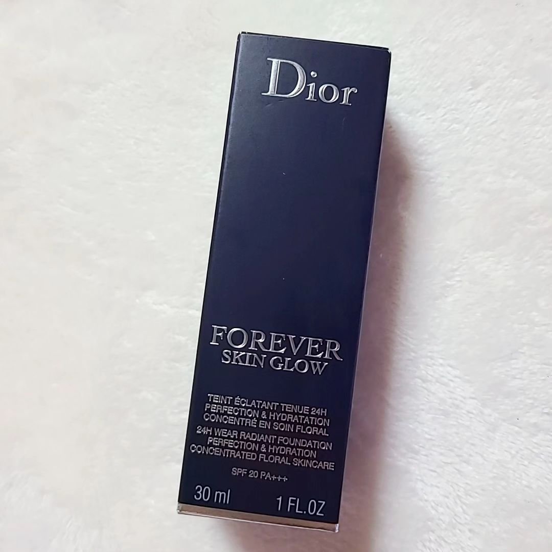 ディオールスキン フォーエヴァー フルイド グロウ/Dior/リキッドファンデーションを使ったクチコミ（2枚目）