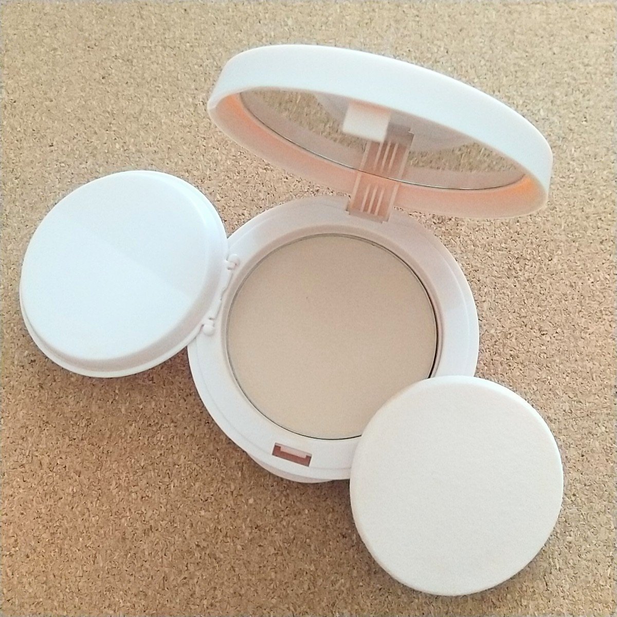 パウダーファンデーション パウダーファンデーション用コンパクトケース 02/Kirei&co./パウダーファンデーションを使ったクチコミ（2枚目）