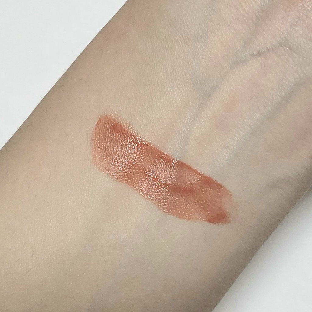 エアリー マットティント 2021 Green Holidays Edition/innisfree/口紅を使ったクチコミ（3枚目）