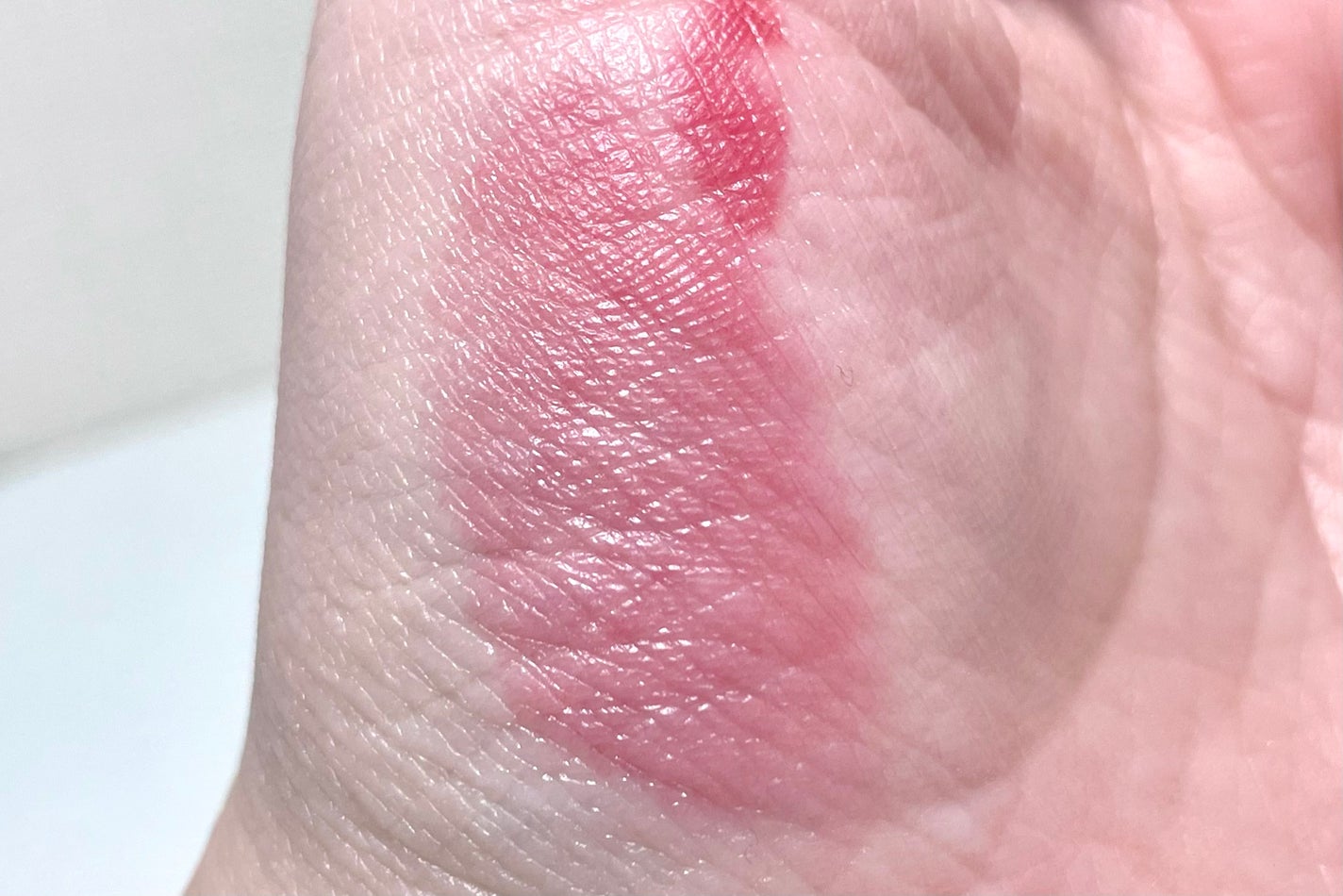 ムードインハンサーウォーターリキッドグロウ/hince/口紅を使ったクチコミ(3枚目)