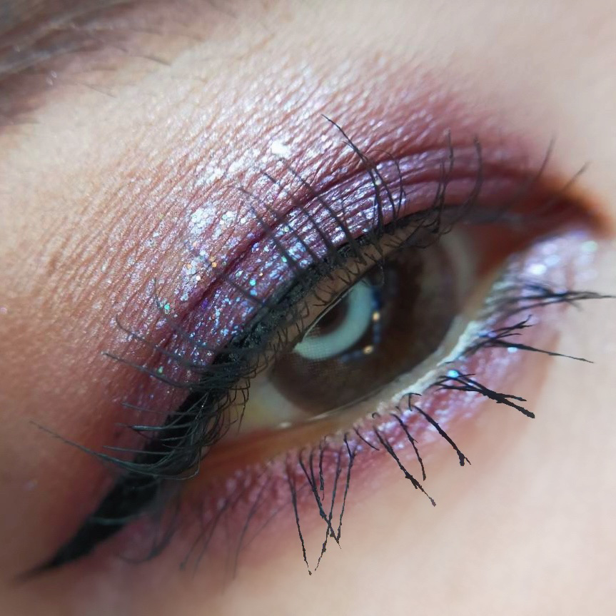 ダズルシャドウ リキッド/M・A・C/リキッドアイシャドウを使ったクチコミ（2枚目）