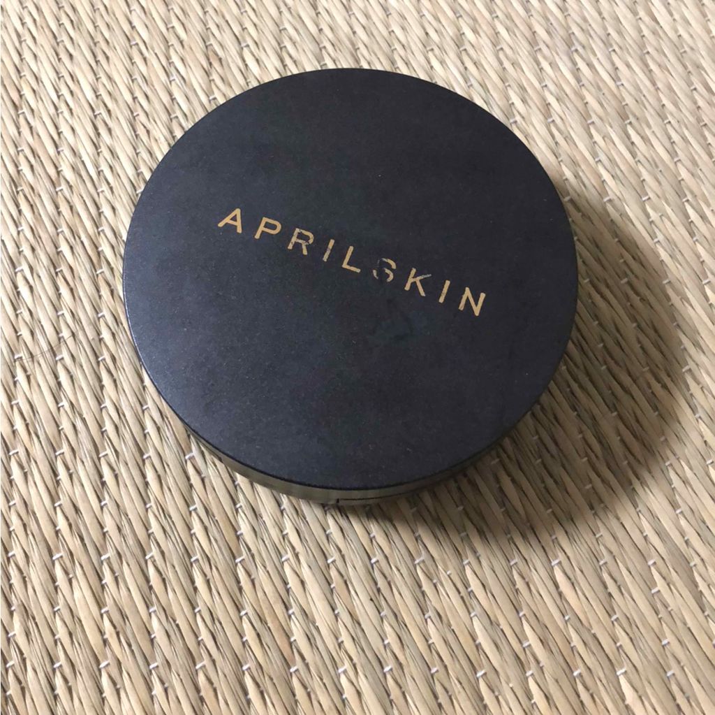 マジックスノークッション ブラック 2.0/APRILSKIN/クッションファンデーションを使ったクチコミ(1枚目)