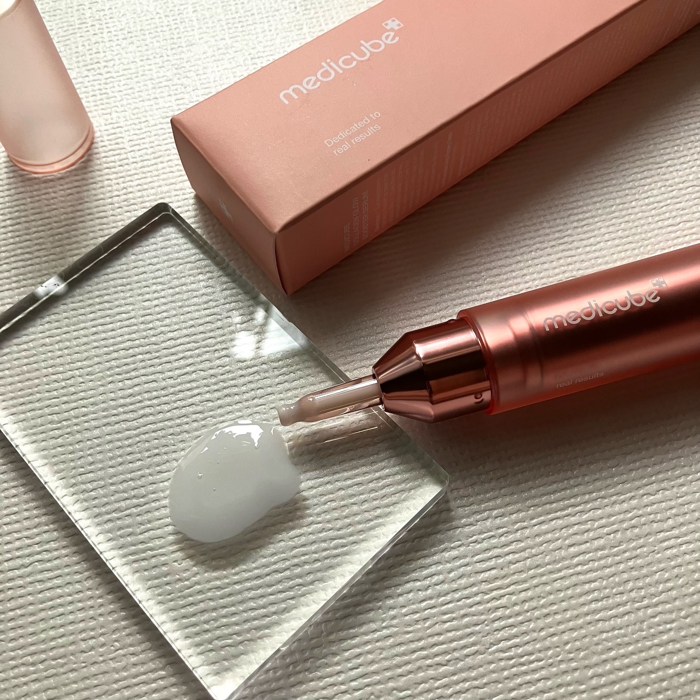 コラーゲングローブースターセラム/MEDICUBE/美容液を使ったクチコミ（3枚目）