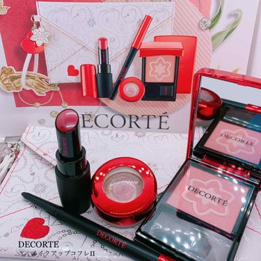 ☆☆☆☆☆☆☆☆☆☆ミ

#cosmedecorte 
#decorte 
#コスメデコルテ 
#メイクアップコフレⅱ 
#クリスマスコフレ  第5弾

今年も予約して購入しました。
予約したのが９月だ