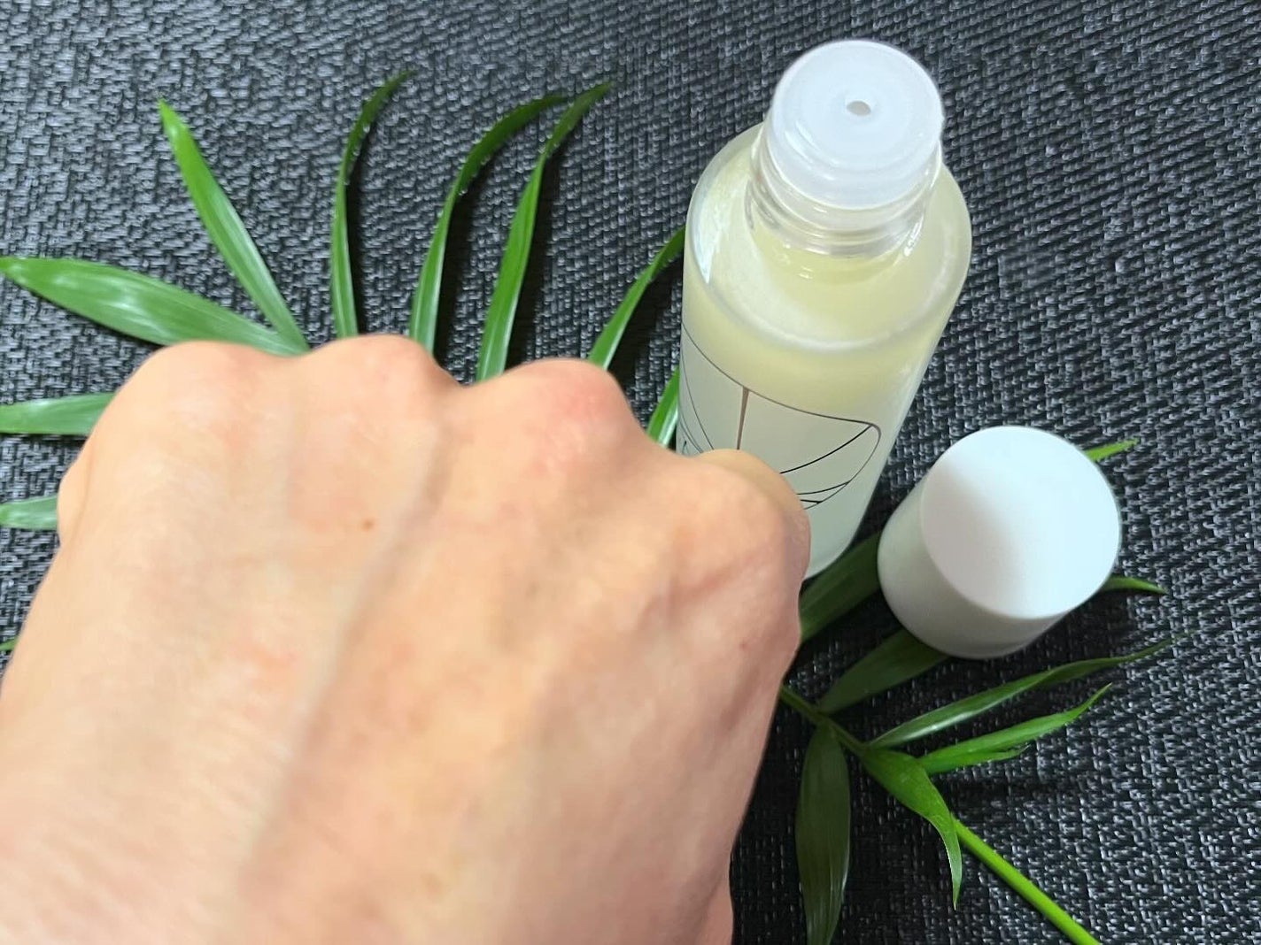 クリアパールワン ブライトエッセンス/HIKARI CLEAR オーガニック/美容液を使ったクチコミ(5枚目)