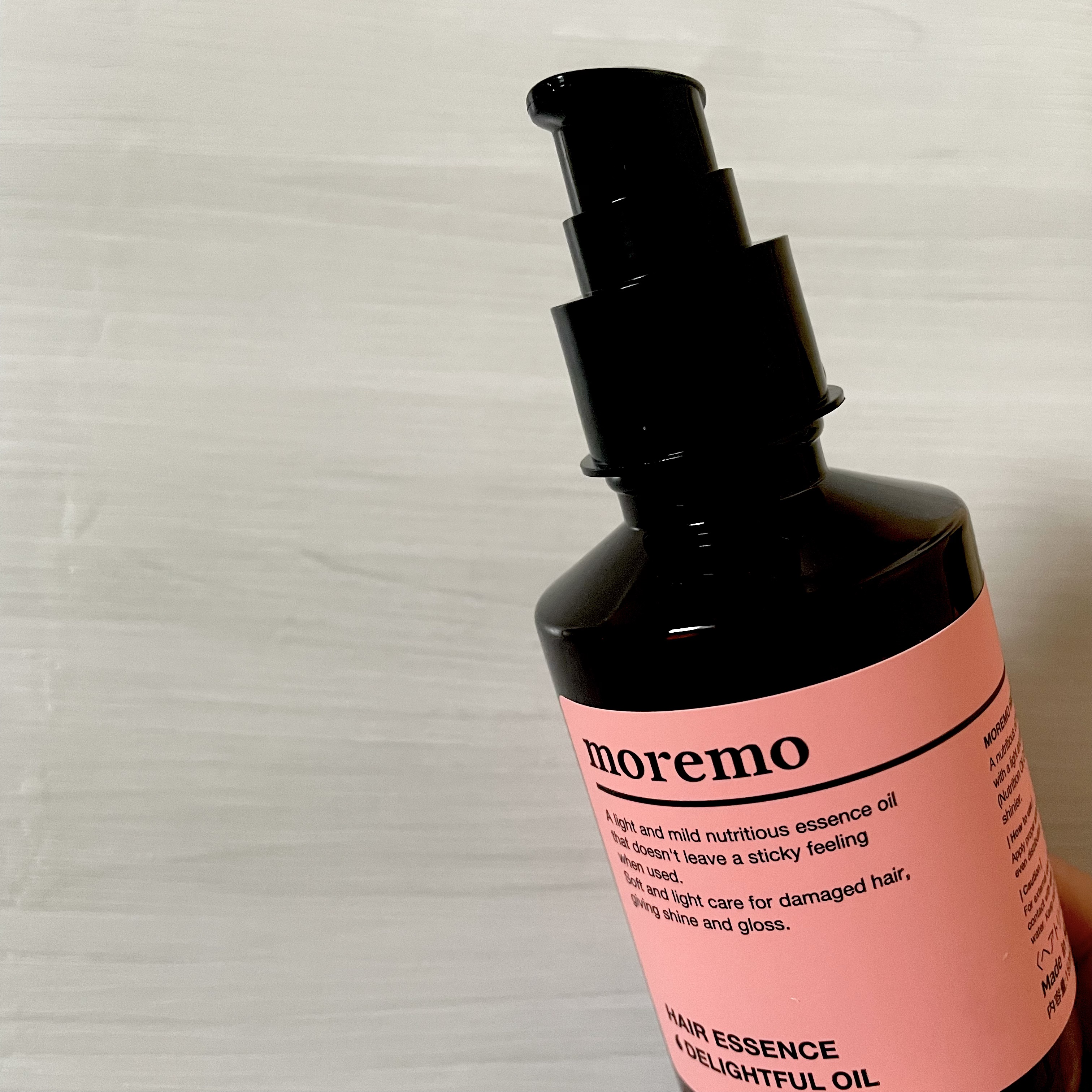 ヘアエッセンスディライトフルオイル 70ml / Hair Essence Delightful Oil 70ml/moremo/ヘアオイルを使ったクチコミ（2枚目）